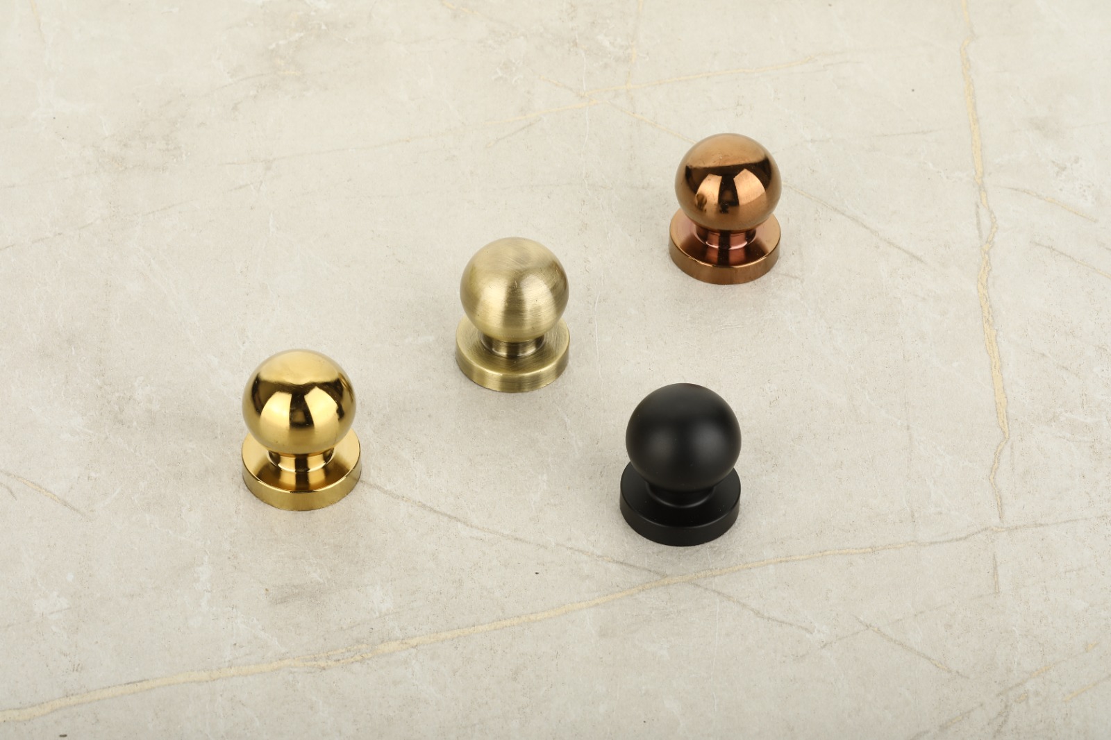 Knob 04